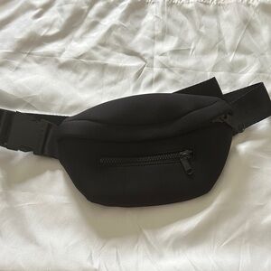 Dagne Dover Black Travel Belt Bag